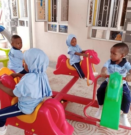 Valiantminds Montessori School - Play group